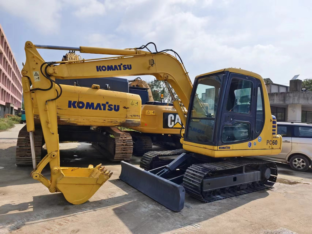 KOMATSU PC60-7 PC56 PC60 - מיני מחפר: תמונה 5 KOMATSU PC60-7 PC56 PC60 - מיני מחפר: תמונה 5