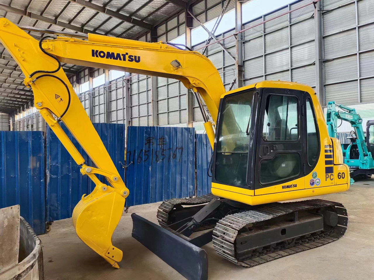 KOMATSU PC60-7 - מחפר סורק: תמונה 1 KOMATSU PC60-7 - מחפר סורק: תמונה 1