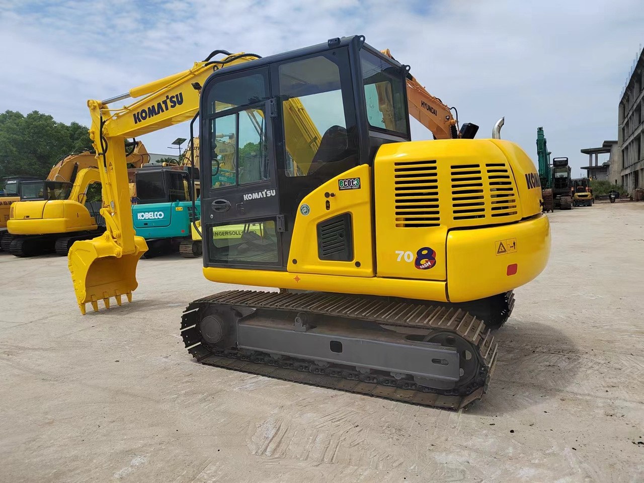 KOMATSU PC70-8 - מחפר סורק: תמונה 1 KOMATSU PC70-8 - מחפר סורק: תמונה 1