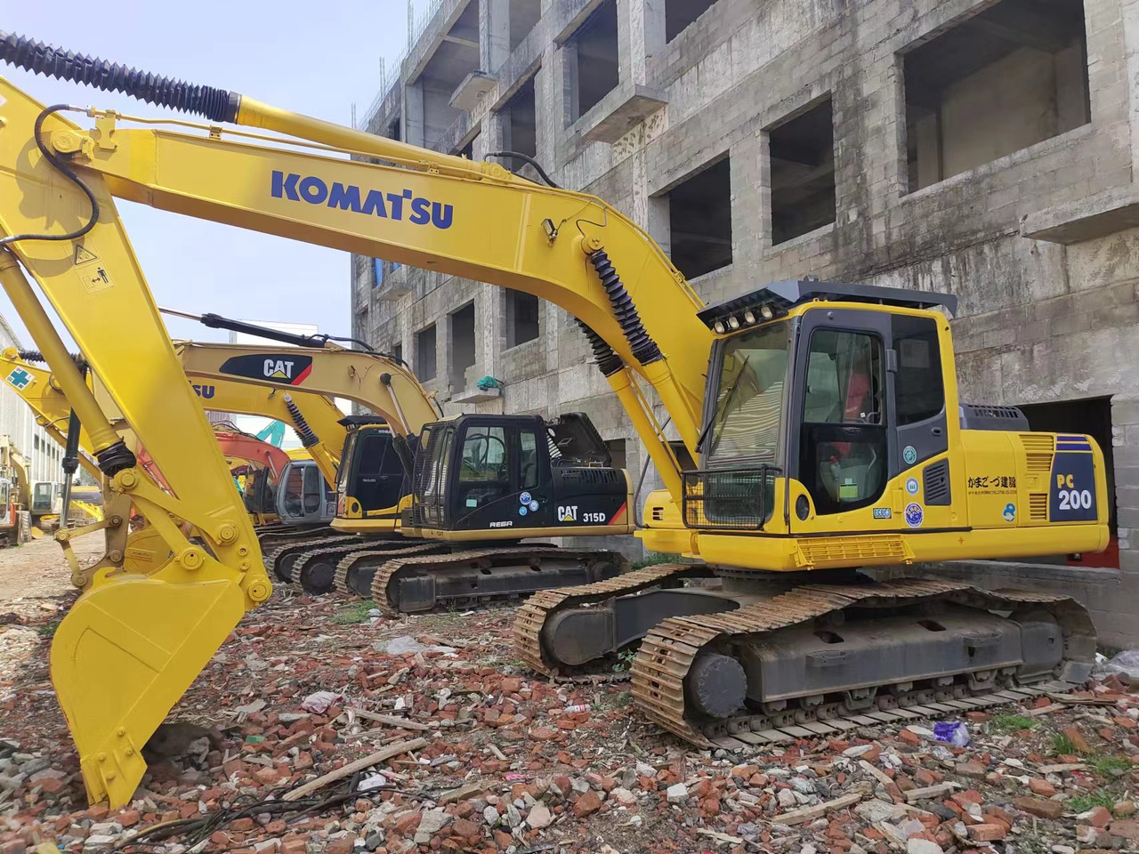 KOMATSU pc200-8 pc200 Japan made - מחפר סורק: תמונה 2 KOMATSU pc200-8 pc200 Japan made - מחפר סורק: תמונה 2