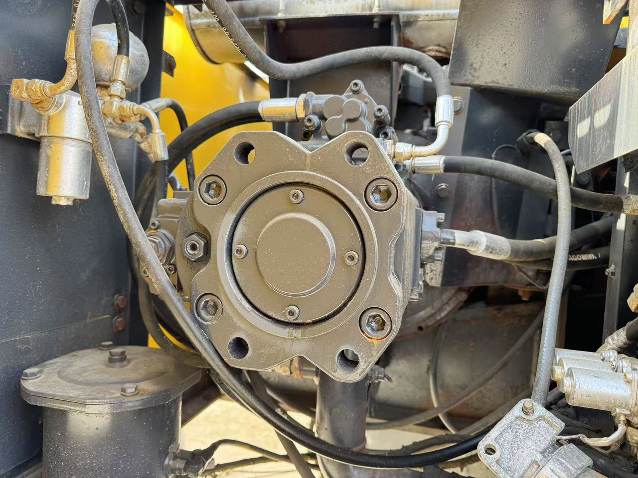 SUMITOMO SH200 - מחפר סורק: תמונה 4 SUMITOMO SH200 - מחפר סורק: תמונה 4