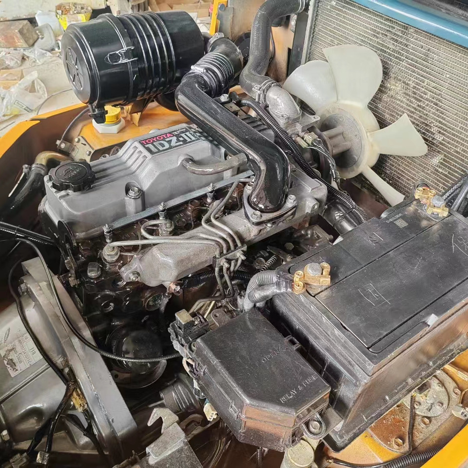 TOYOTA FD30 - מלגזת סולר: תמונה 5 TOYOTA FD30 - מלגזת סולר: תמונה 5