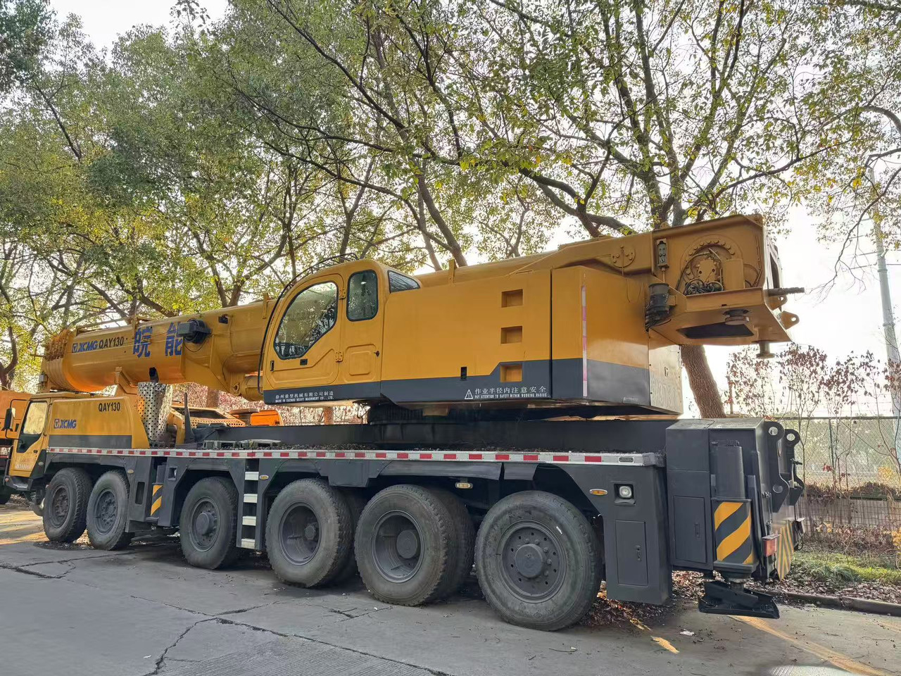 XCMG QY130K - עגורן נייד: תמונה 5 XCMG QY130K - עגורן נייד: תמונה 5