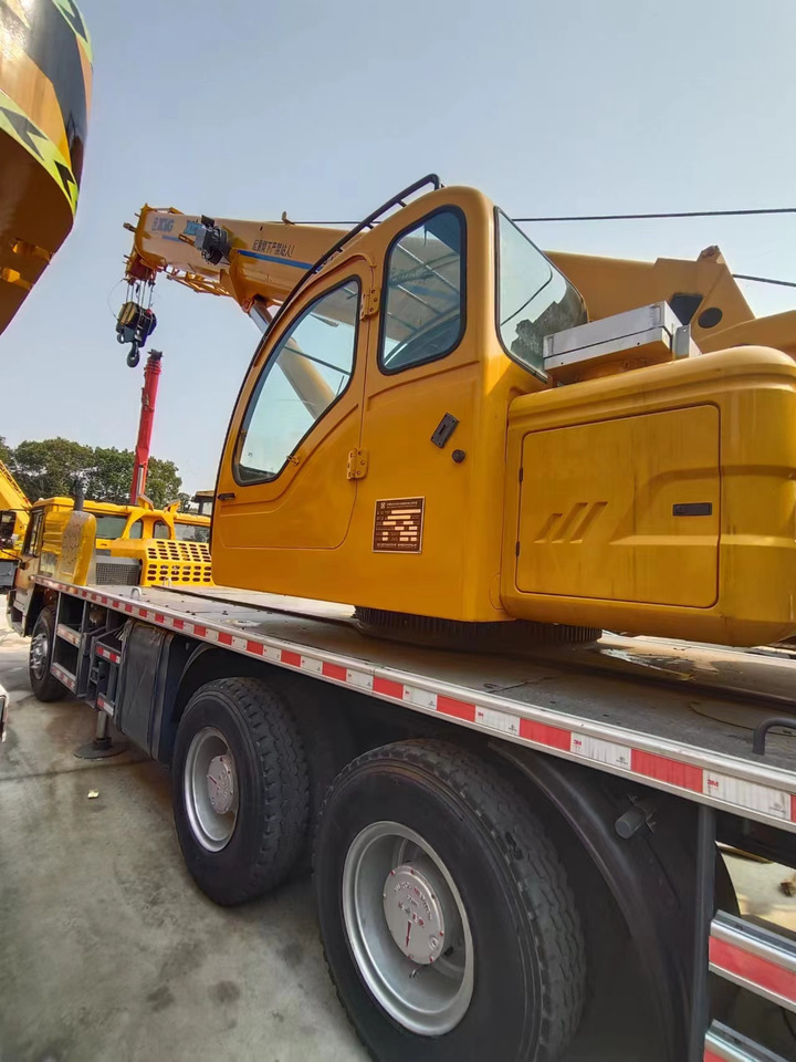 XCMG QY25K - עגורן נייד: תמונה 4 XCMG QY25K - עגורן נייד: תמונה 4