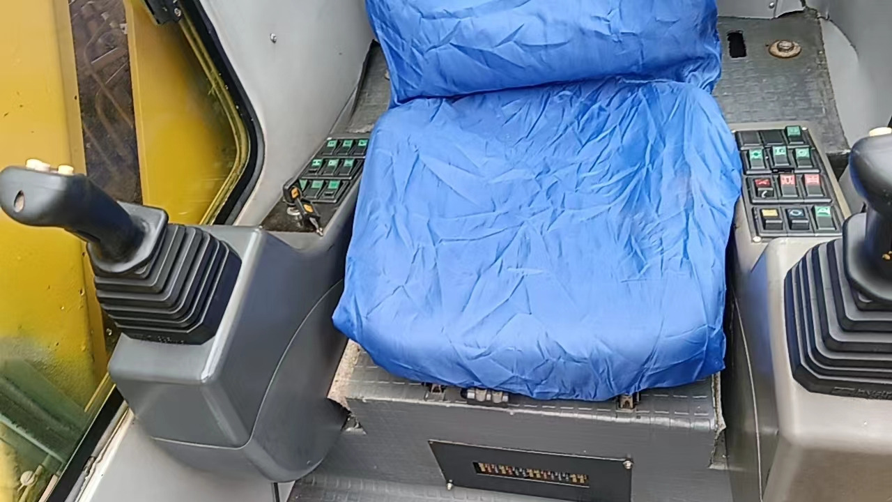 XCMG QY55K QY50K QY70K QY100K original XCMG made in China - עגורן נייד: תמונה 4 XCMG QY55K QY50K QY70K QY100K original XCMG made in China - עגורן נייד: תמונה 4