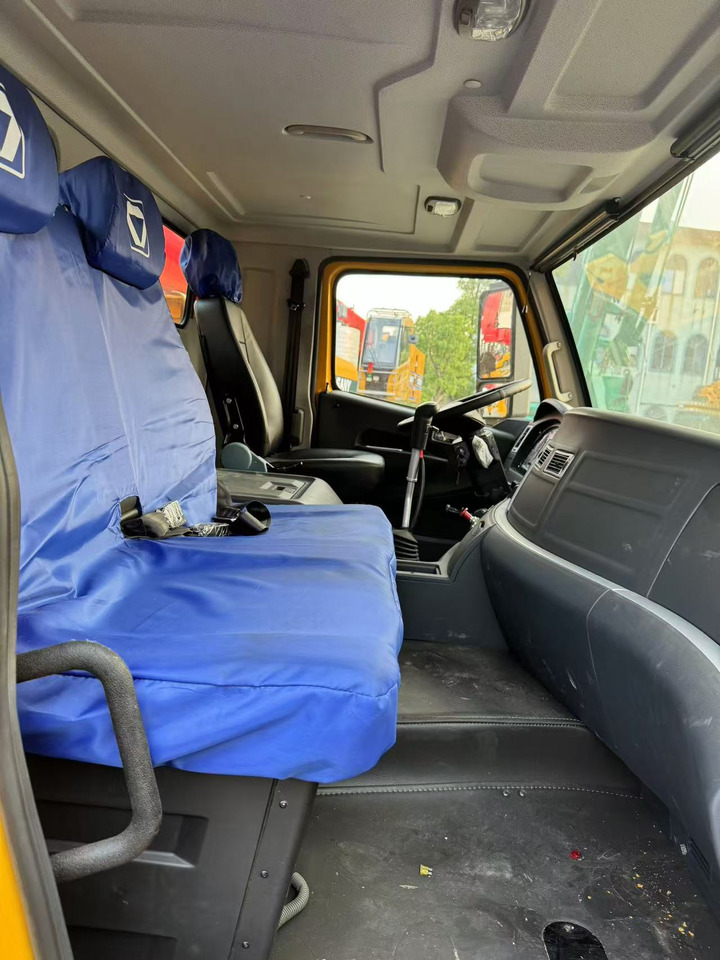 XCMG QY70K - עגורן נייד: תמונה 4 XCMG QY70K - עגורן נייד: תמונה 4