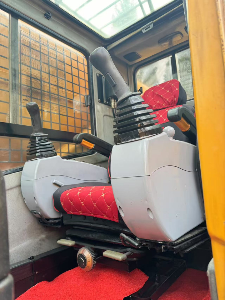 XCMG XCT80 - עגורן נייד: תמונה 4 XCMG XCT80 - עגורן נייד: תמונה 4