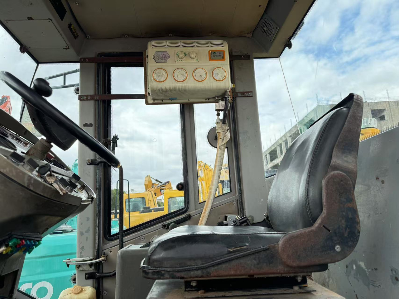 XCMG XS222J - מדחס: תמונה 5 XCMG XS222J - מדחס: תמונה 5