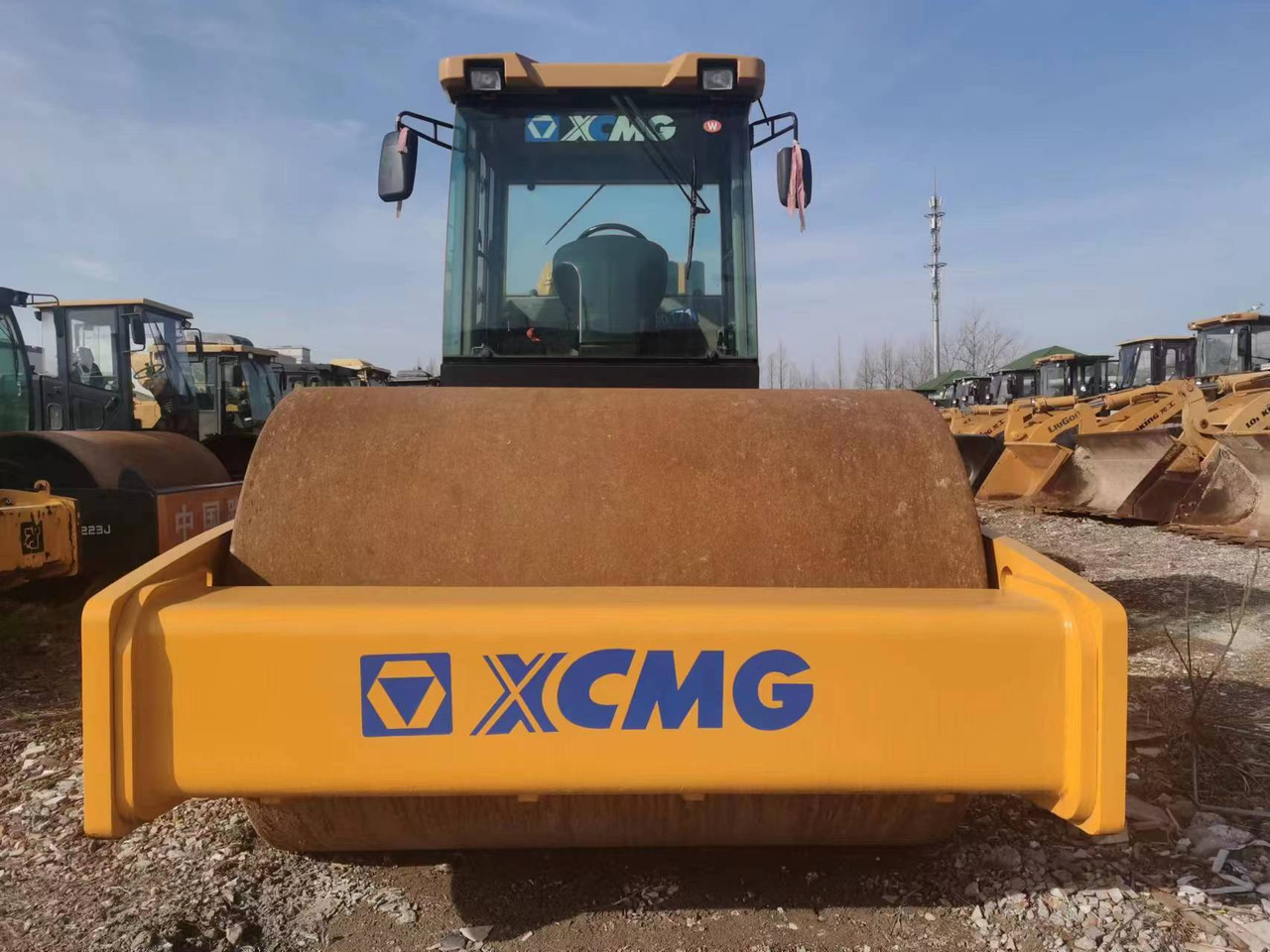 XCMG XS263J - מדחס: תמונה 2 XCMG XS263J - מדחס: תמונה 2
