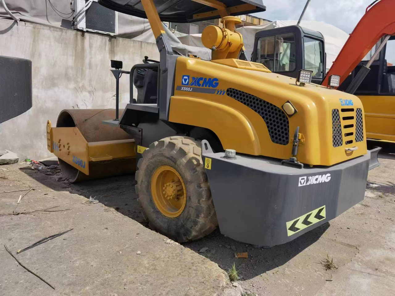 XCMG XS60J - מדחס: תמונה 2 XCMG XS60J - מדחס: תמונה 2