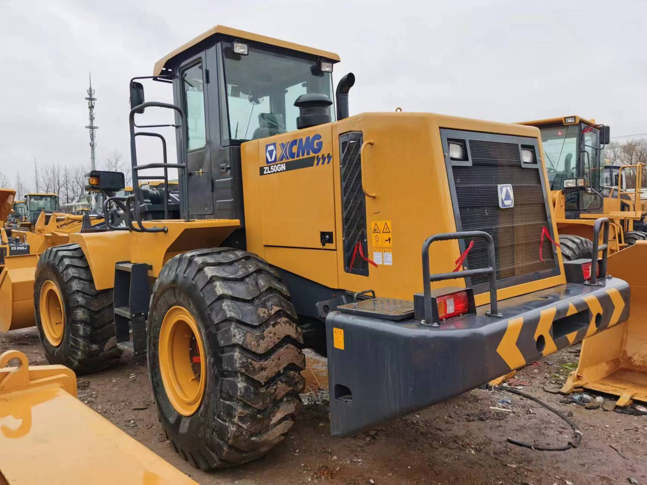 XCMG ZL50GN - מעמיס גלגלים: תמונה 2 XCMG ZL50GN - מעמיס גלגלים: תמונה 2