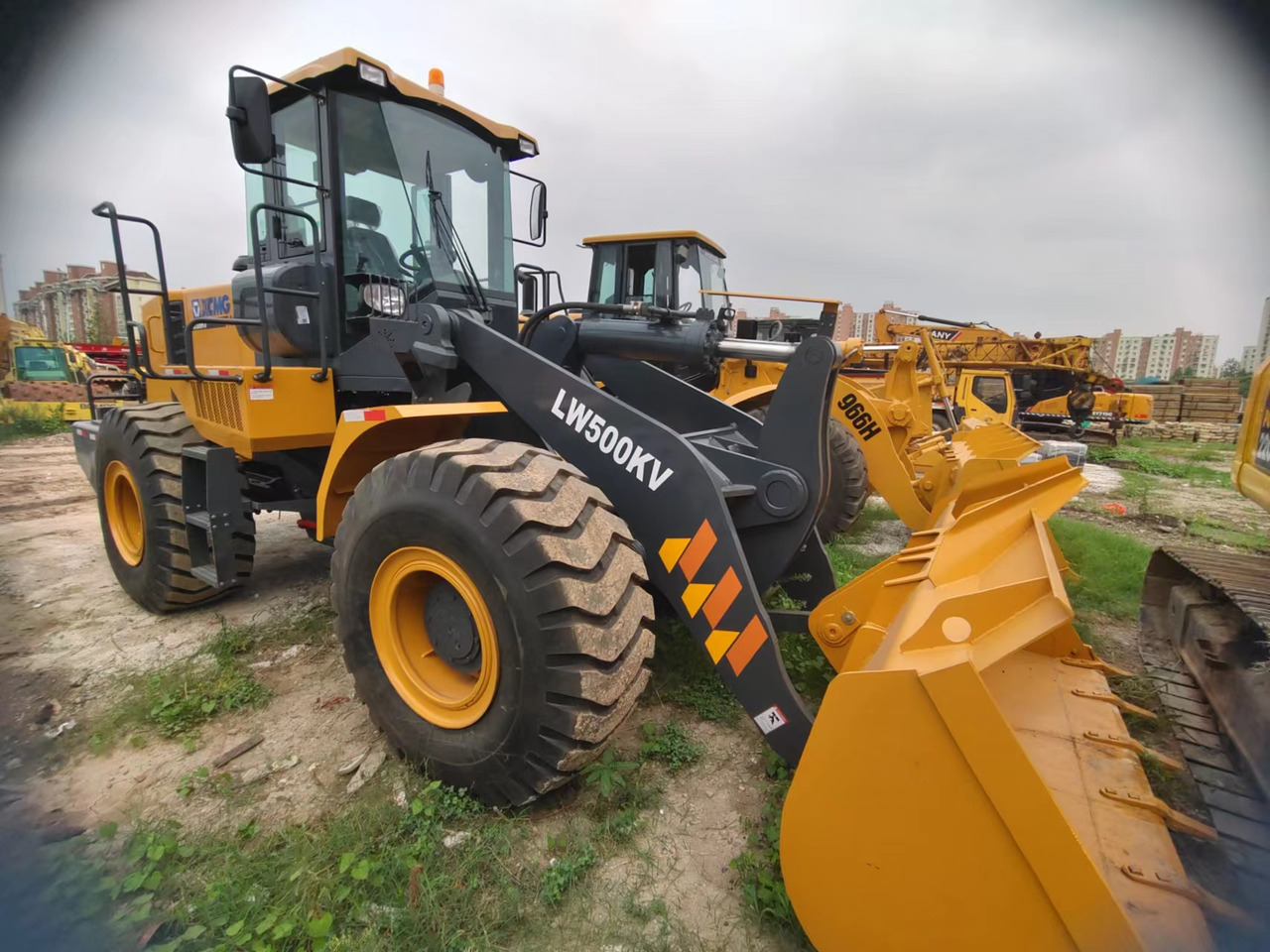 XCMG lw500kv - מעמיס גלגלים: תמונה 2 XCMG lw500kv - מעמיס גלגלים: תמונה 2