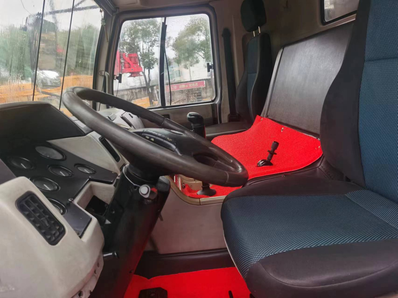 ZOOMLION ZTC251V - עגורן נייד: תמונה 3 ZOOMLION ZTC251V - עגורן נייד: תמונה 3