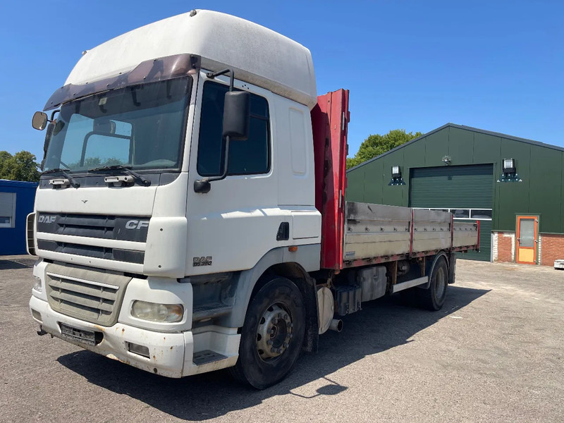 DAF CF 85 FLATBED TRUCK - משאית צד נופל/ שטוחה: תמונה 3 DAF CF 85 FLATBED TRUCK - משאית צד נופל/ שטוחה: תמונה 3