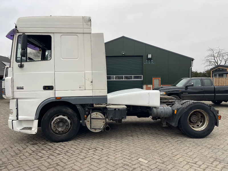 DAF XF 95.430 Tractor - יחידת טרקטור: תמונה 5 DAF XF 95.430 Tractor - יחידת טרקטור: תמונה 5