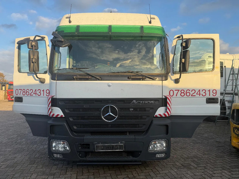 Mercedes-Benz Actros 1844 Tractor unit - יחידת טרקטור: תמונה 2 Mercedes-Benz Actros 1844 Tractor unit - יחידת טרקטור: תמונה 2