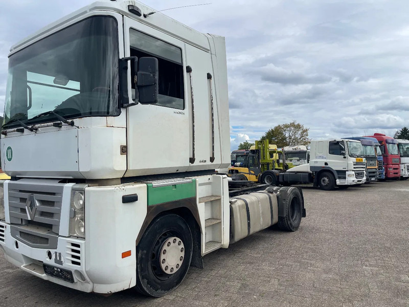 Renault Magnum 440 Tractor unit - יחידת טרקטור: תמונה 3 Renault Magnum 440 Tractor unit - יחידת טרקטור: תמונה 3
