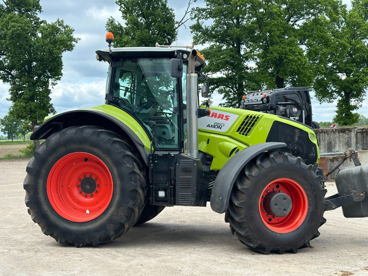 Claas Axion 850 Cmatic - טרקטור חקלאי: תמונה 5 Claas Axion 850 Cmatic - טרקטור חקלאי: תמונה 5