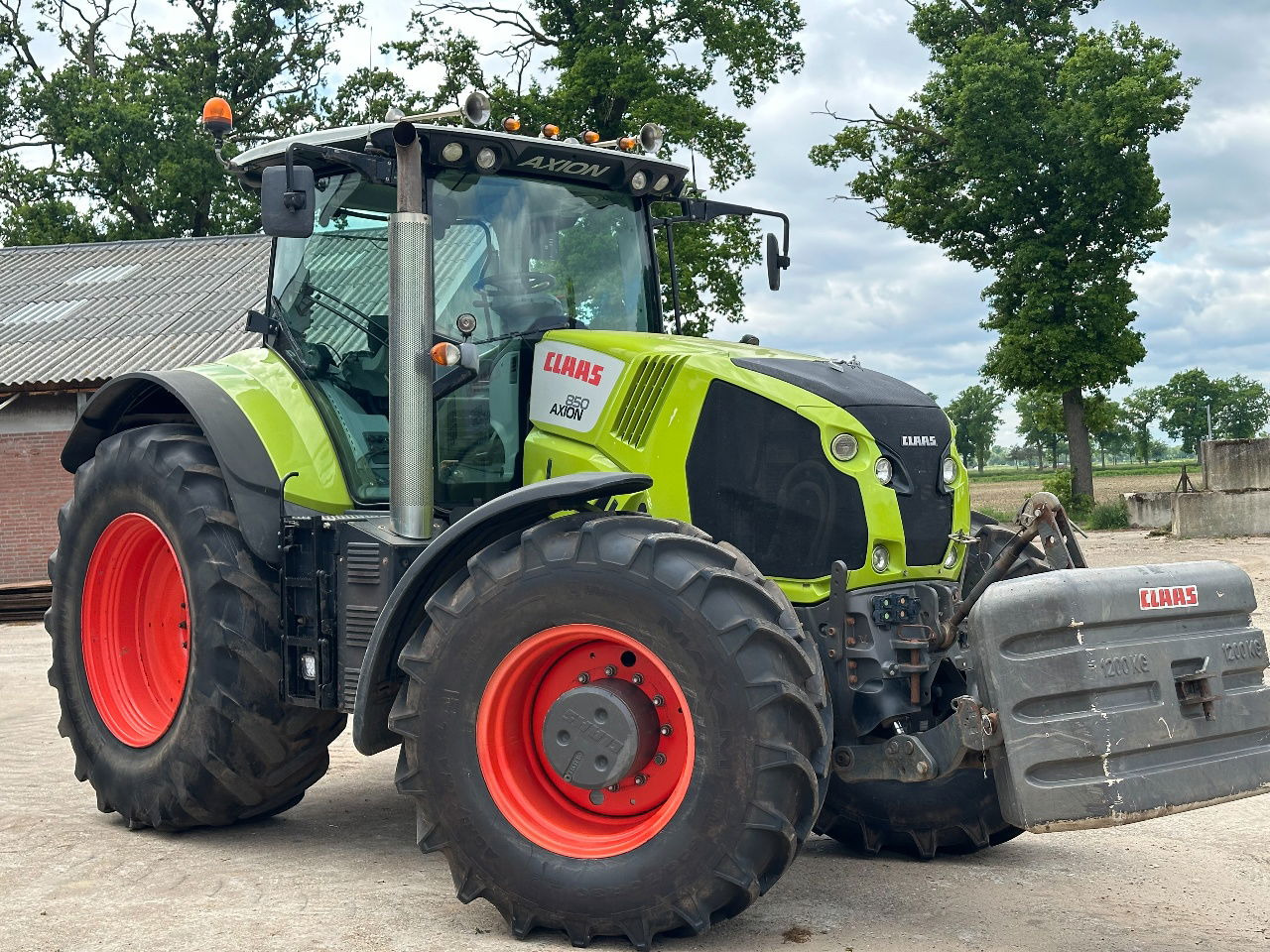Claas Axion 850 Cmatic - טרקטור חקלאי: תמונה 4 Claas Axion 850 Cmatic - טרקטור חקלאי: תמונה 4