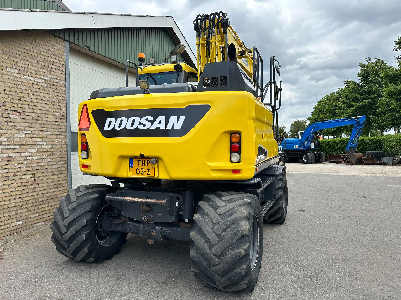 Doosan DX140W-5 - מחפר גלגלים: תמונה 5 Doosan DX140W-5 - מחפר גלגלים: תמונה 5