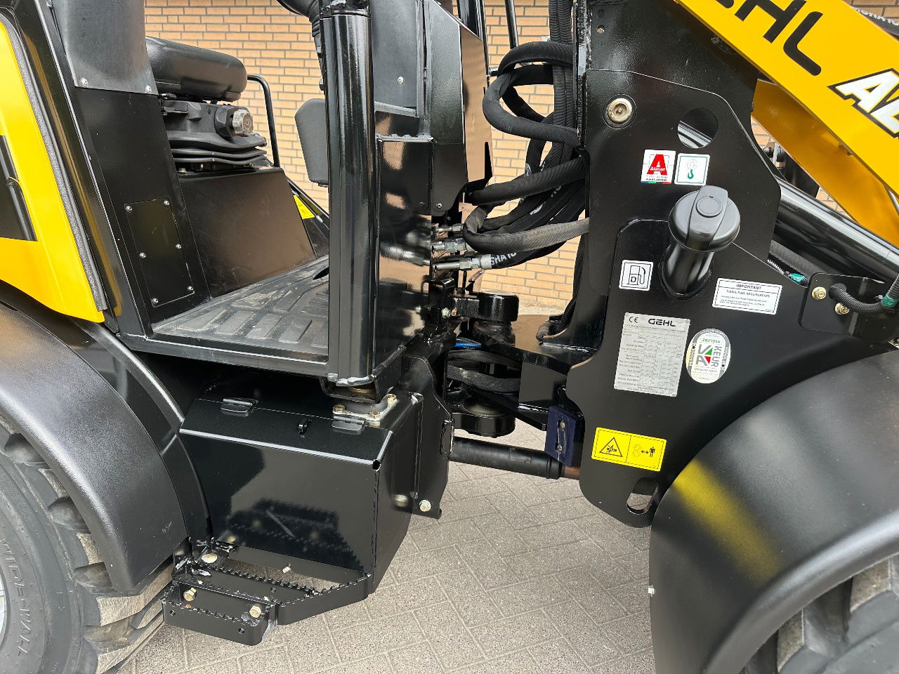 מעמיס גלגלים Gehl AL550: תמונה 16 מעמיס גלגלים Gehl AL550: תמונה 16