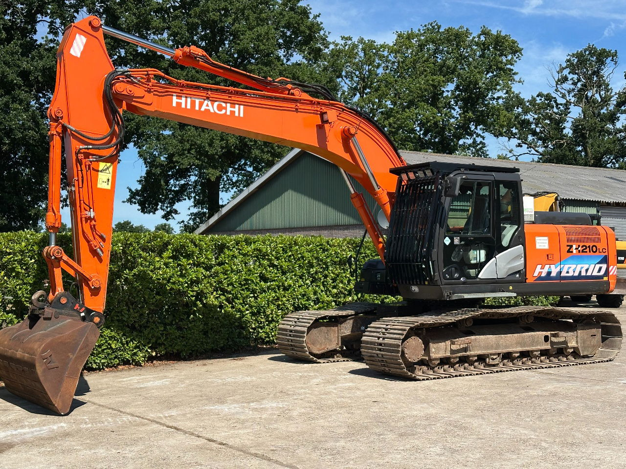 Hitachi ZH210LC-5B - מחפר סורק: תמונה 1 Hitachi ZH210LC-5B - מחפר סורק: תמונה 1