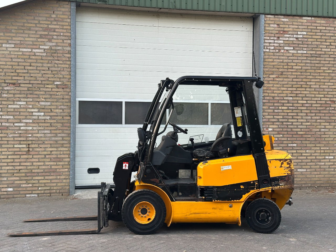 JCB TLT 2,5D - מלגזה: תמונה 2 JCB TLT 2,5D - מלגזה: תמונה 2