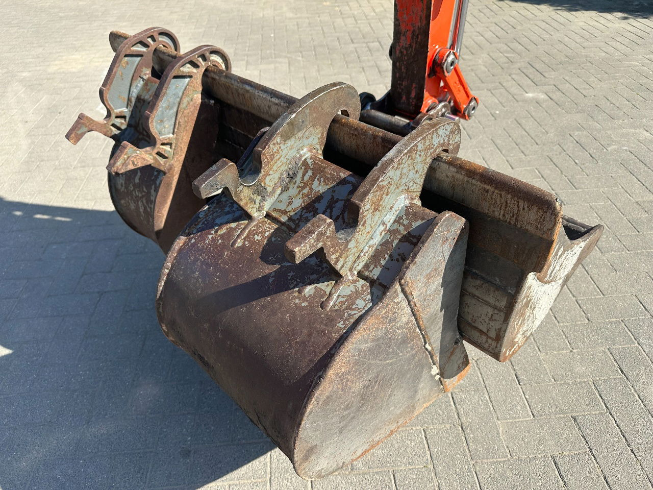 מיני מחפר Kubota KX61-3: תמונה 13