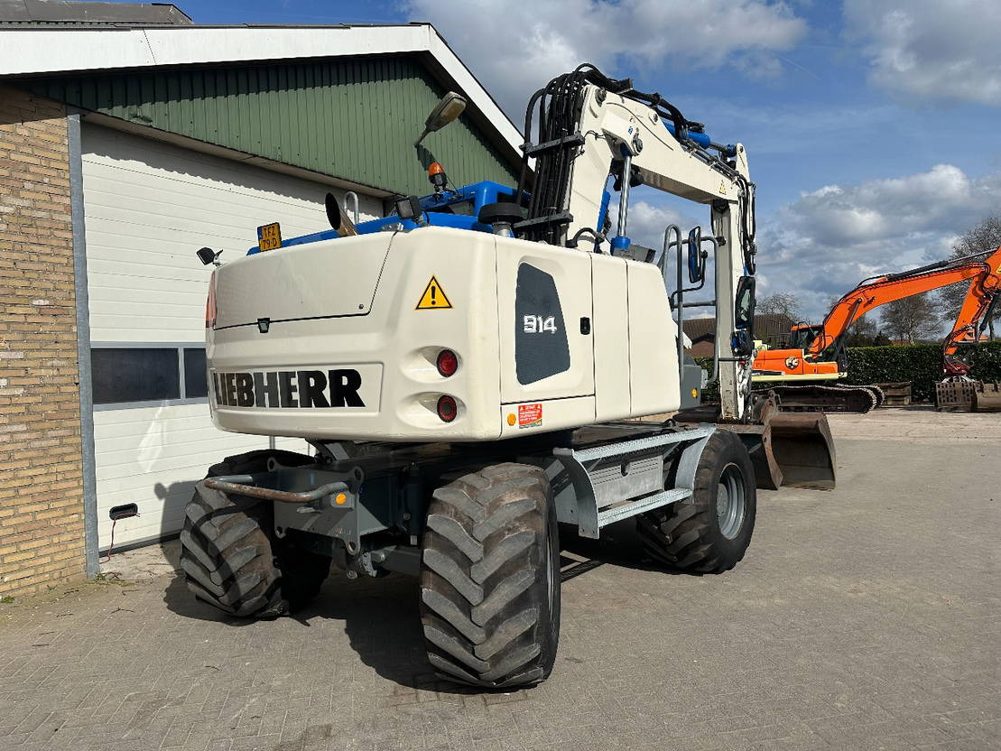 Liebherr A914 - מחפר גלגלים: תמונה 4 Liebherr A914 - מחפר גלגלים: תמונה 4