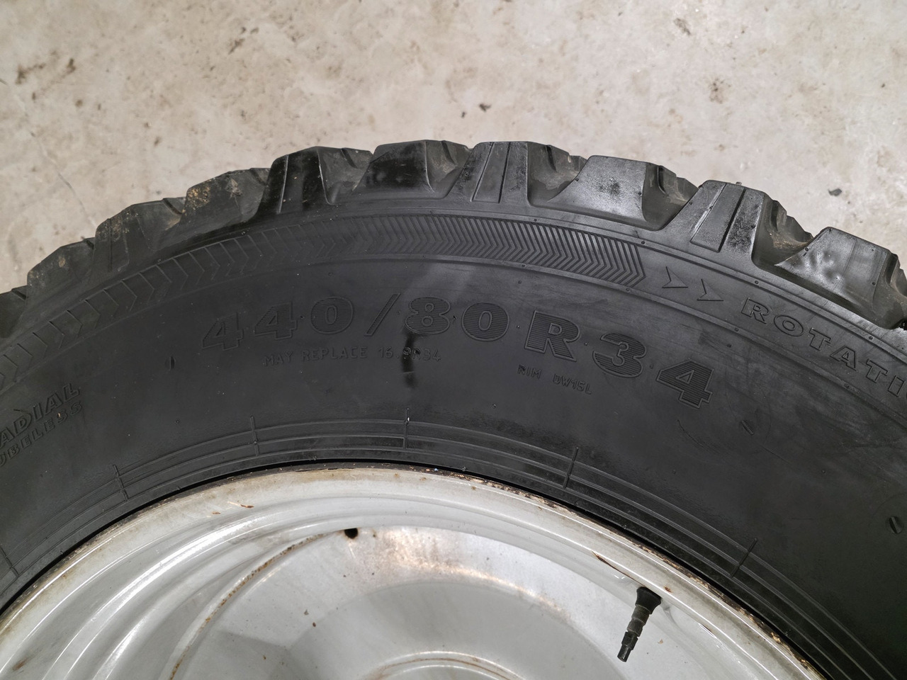 Andre TRI 2 Vinterdekk - חבילת גלגלים וצמיגים עבור מכונה חקלאית: תמונה 5 Andre TRI 2 Vinterdekk - חבילת גלגלים וצמיגים עבור מכונה חקלאית: תמונה 5