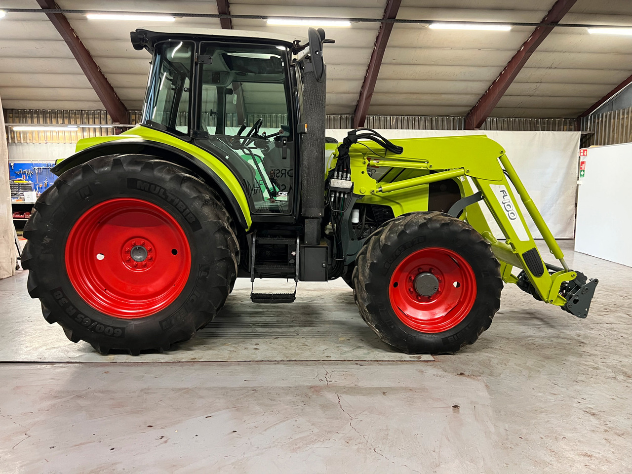 CLAAS Arion 430 - טרקטור חקלאי: תמונה 5 CLAAS Arion 430 - טרקטור חקלאי: תמונה 5
