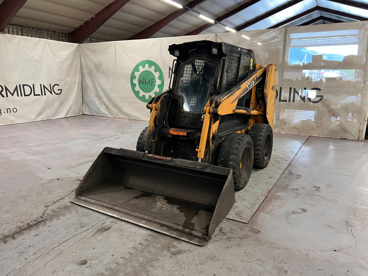 Case 440 - מעמיס היגוי החלקה: תמונה 3 Case 440 - מעמיס היגוי החלקה: תמונה 3