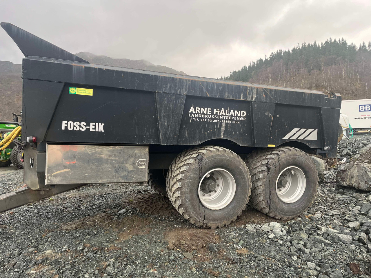 Foss Eik 5.160 #TAR INNBYTTE# - קרון נגרר עם מזהיר: תמונה 1 Foss Eik 5.160 #TAR INNBYTTE# - קרון נגרר עם מזהיר: תמונה 1