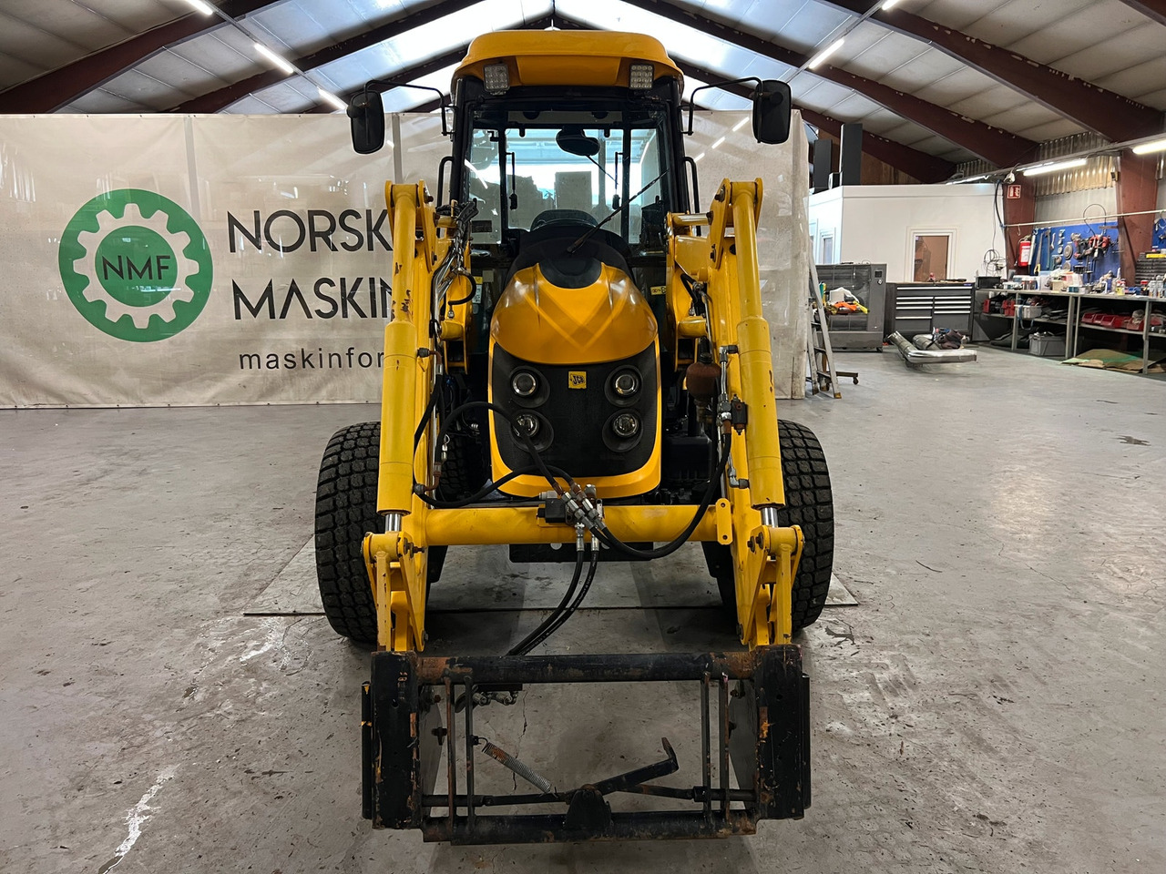 JCB 360 - טרקטור חקלאי: תמונה 4 JCB 360 - טרקטור חקלאי: תמונה 4