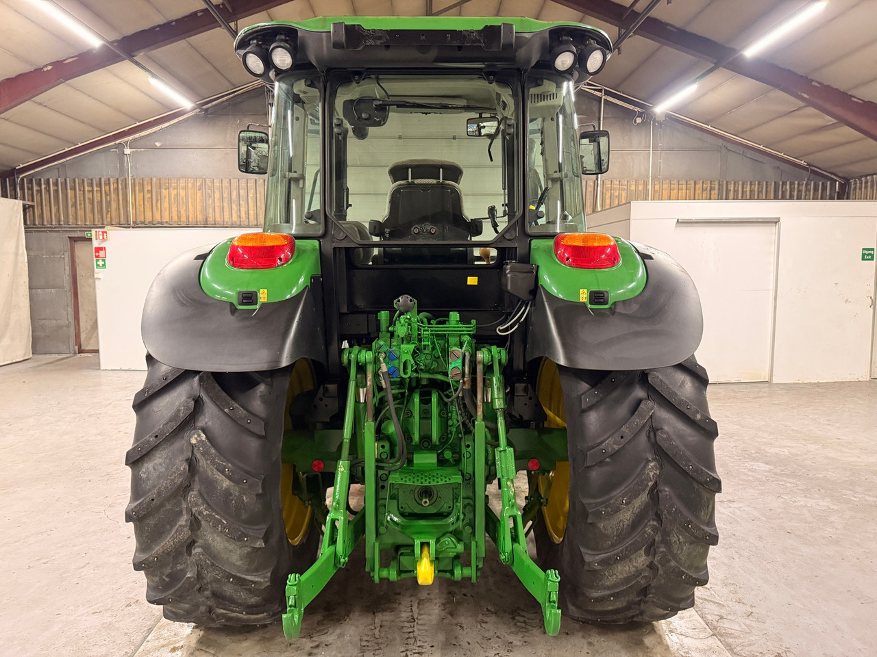 John Deere 6100MC 40 km/t - טרקטור חקלאי: תמונה 4 John Deere 6100MC 40 km/t - טרקטור חקלאי: תמונה 4