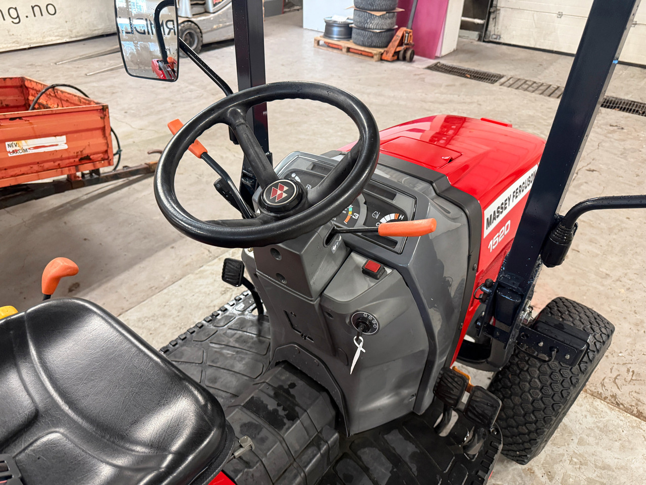 Massey Ferguson 1520 #MVA FRI# - טרקטור חקלאי: תמונה 5 Massey Ferguson 1520 #MVA FRI# - טרקטור חקלאי: תמונה 5