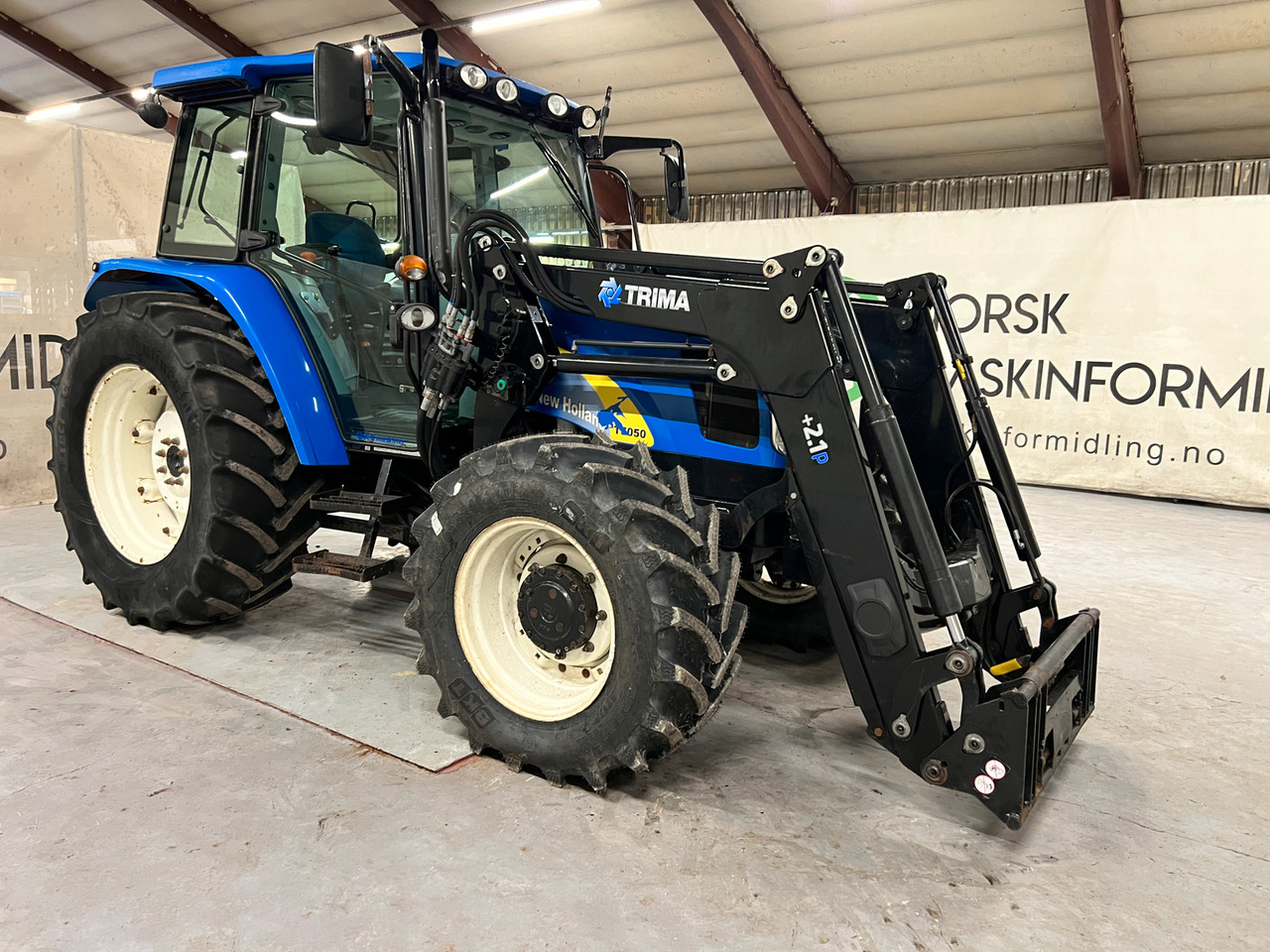 New Holland T 5050 #KUN 3844 Timer# - טרקטור חקלאי: תמונה 4 New Holland T 5050 #KUN 3844 Timer# - טרקטור חקלאי: תמונה 4