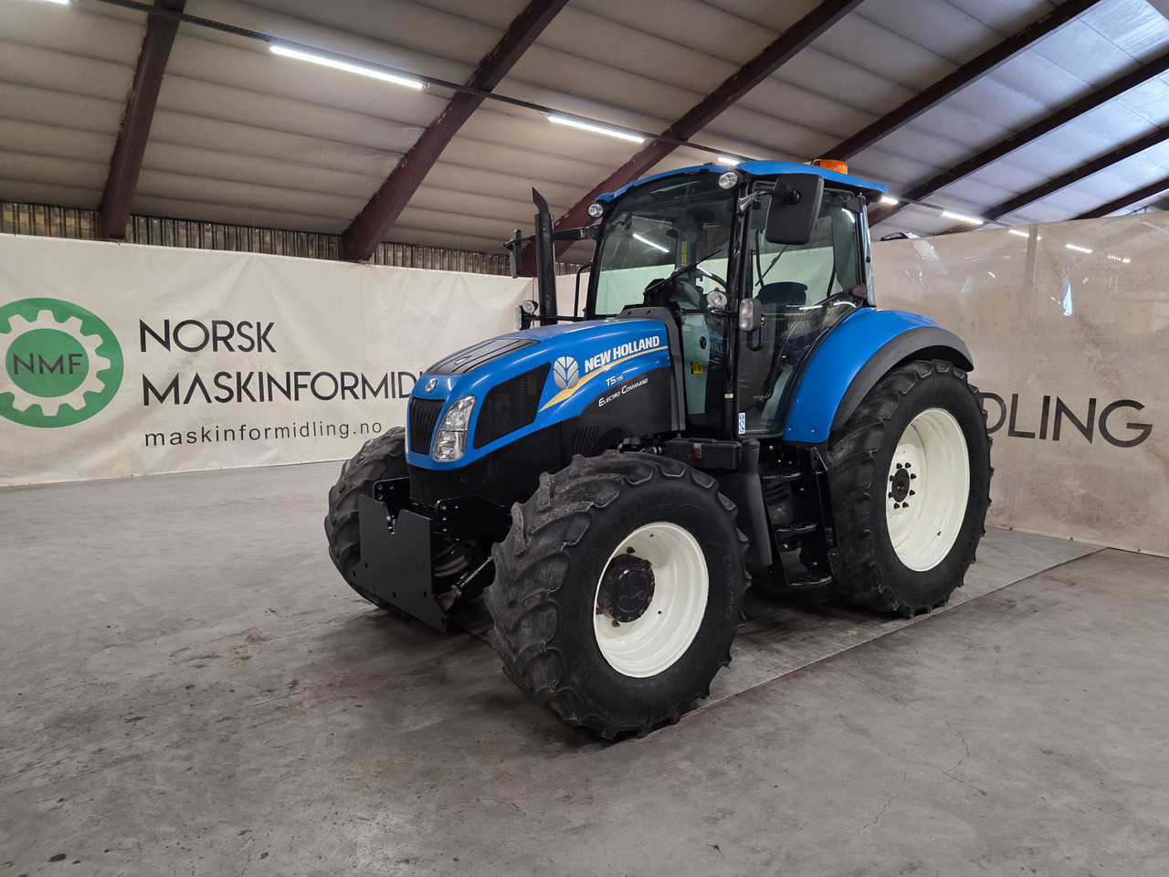 New Holland T5.115 EC - טרקטור חקלאי: תמונה 1 New Holland T5.115 EC - טרקטור חקלאי: תמונה 1
