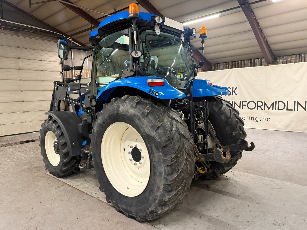 New Holland T6.140 EC - טרקטור חקלאי: תמונה 3 New Holland T6.140 EC - טרקטור חקלאי: תמונה 3