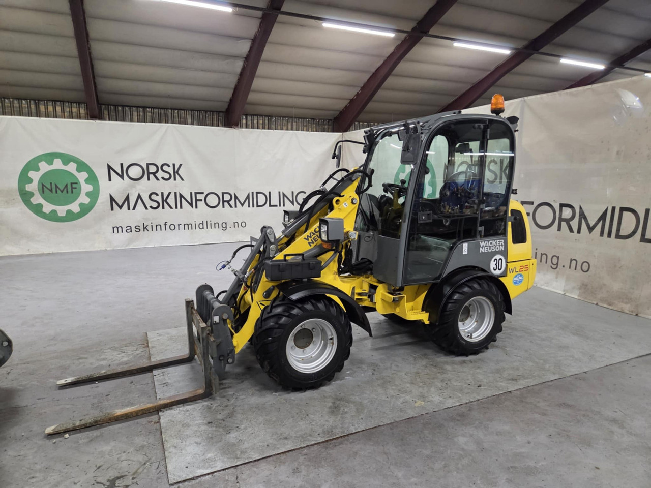 מעמיס גלגלים Wacker Neuson WL25: תמונה 1