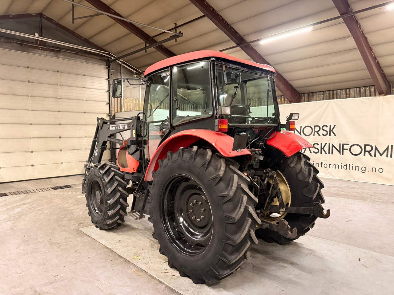 Zetor 8541 Proxima Plus - טרקטור חקלאי: תמונה 3 Zetor 8541 Proxima Plus - טרקטור חקלאי: תמונה 3