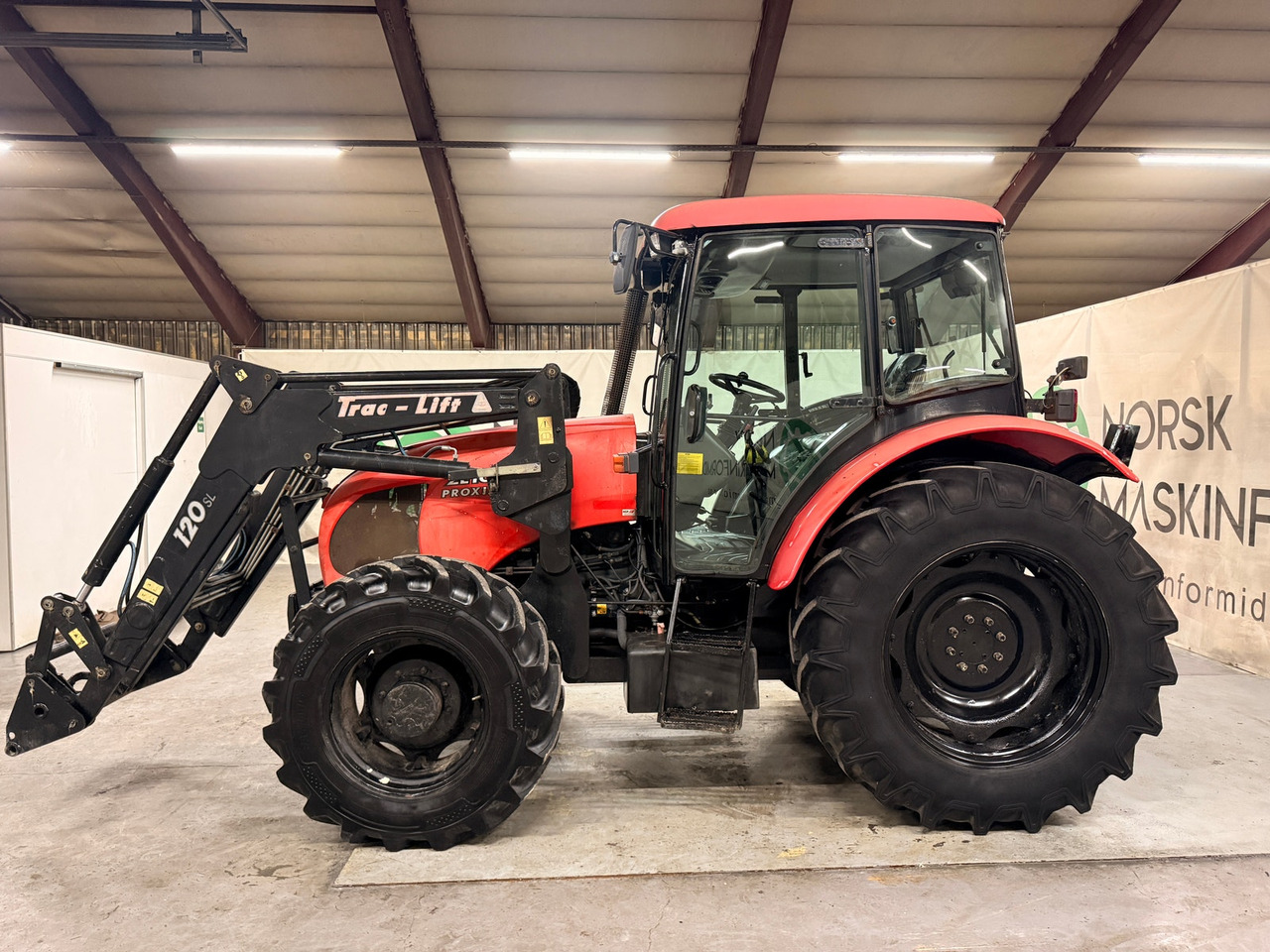 Zetor 8541 Proxima Plus - טרקטור חקלאי: תמונה 2 Zetor 8541 Proxima Plus - טרקטור חקלאי: תמונה 2