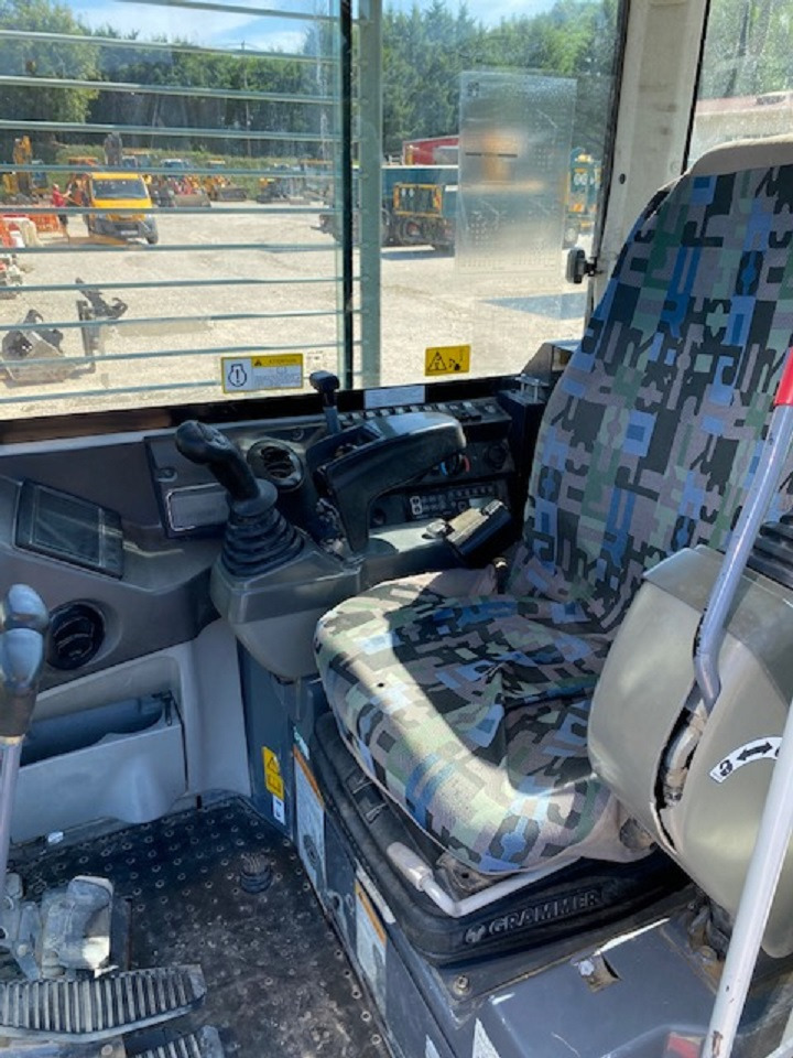 TAKEUCHI TB280 FR - מיני מחפר: תמונה 5 TAKEUCHI TB280 FR - מיני מחפר: תמונה 5