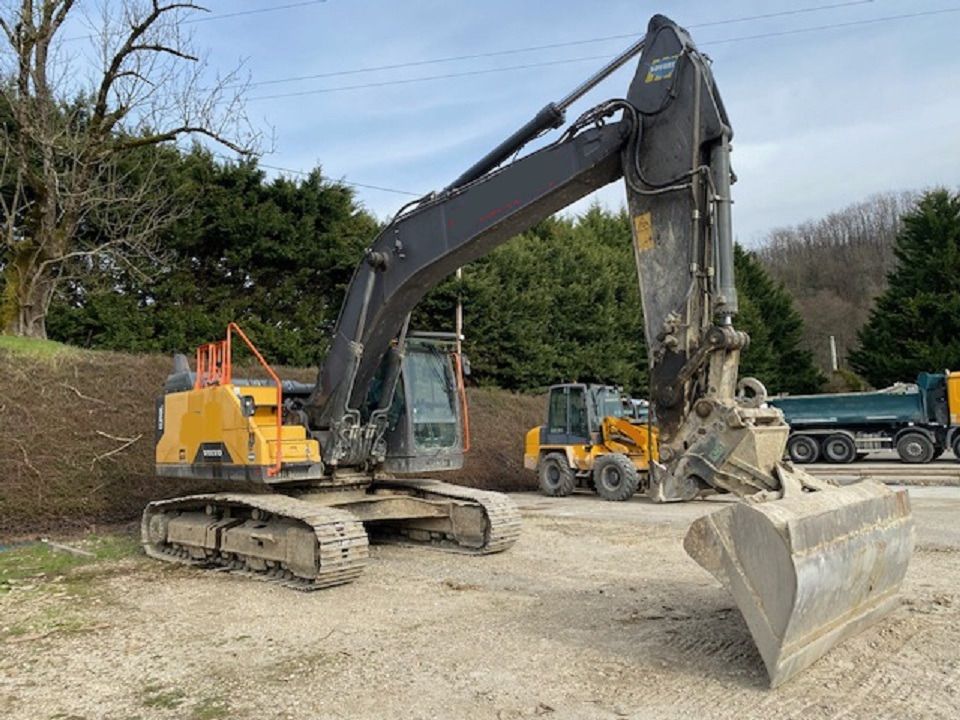 VOLVO EC250EL - מחפר הריסה: תמונה 2 VOLVO EC250EL - מחפר הריסה: תמונה 2