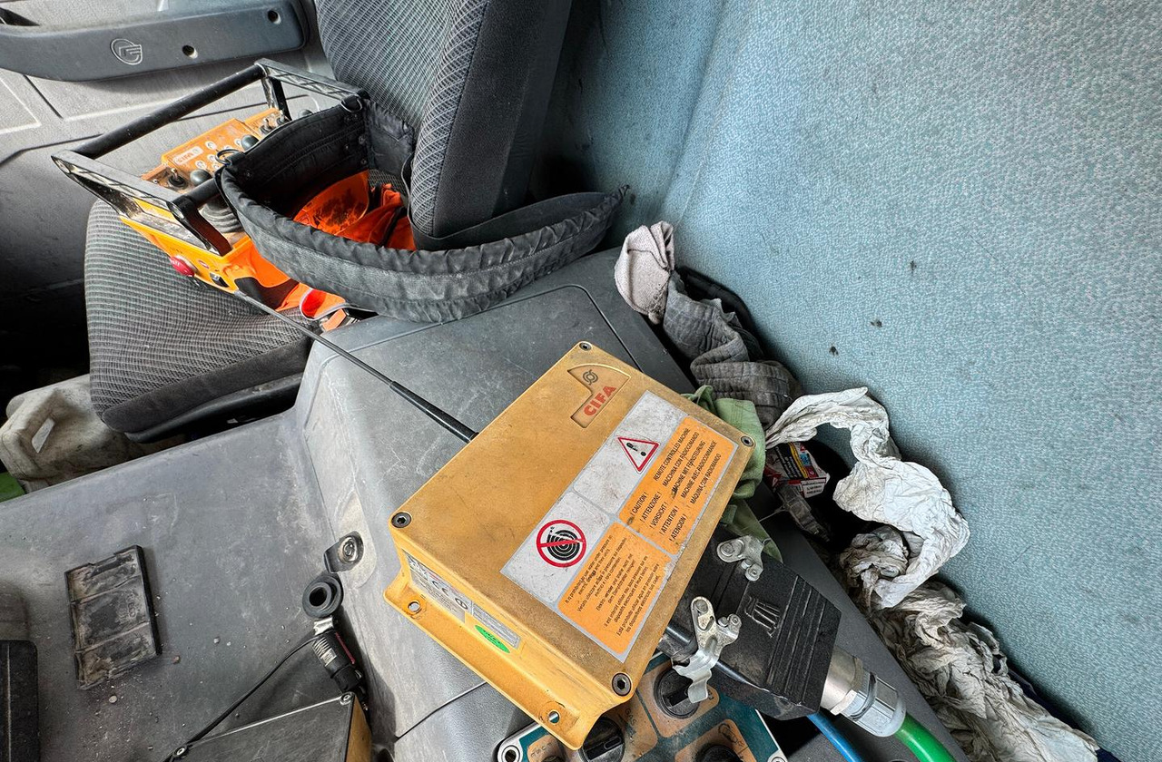 Betonpompa 28MT CIFA ASTRA HD84.38 - משאית משאבת מערבל: תמונה 5 Betonpompa 28MT CIFA ASTRA HD84.38 - משאית משאבת מערבל: תמונה 5