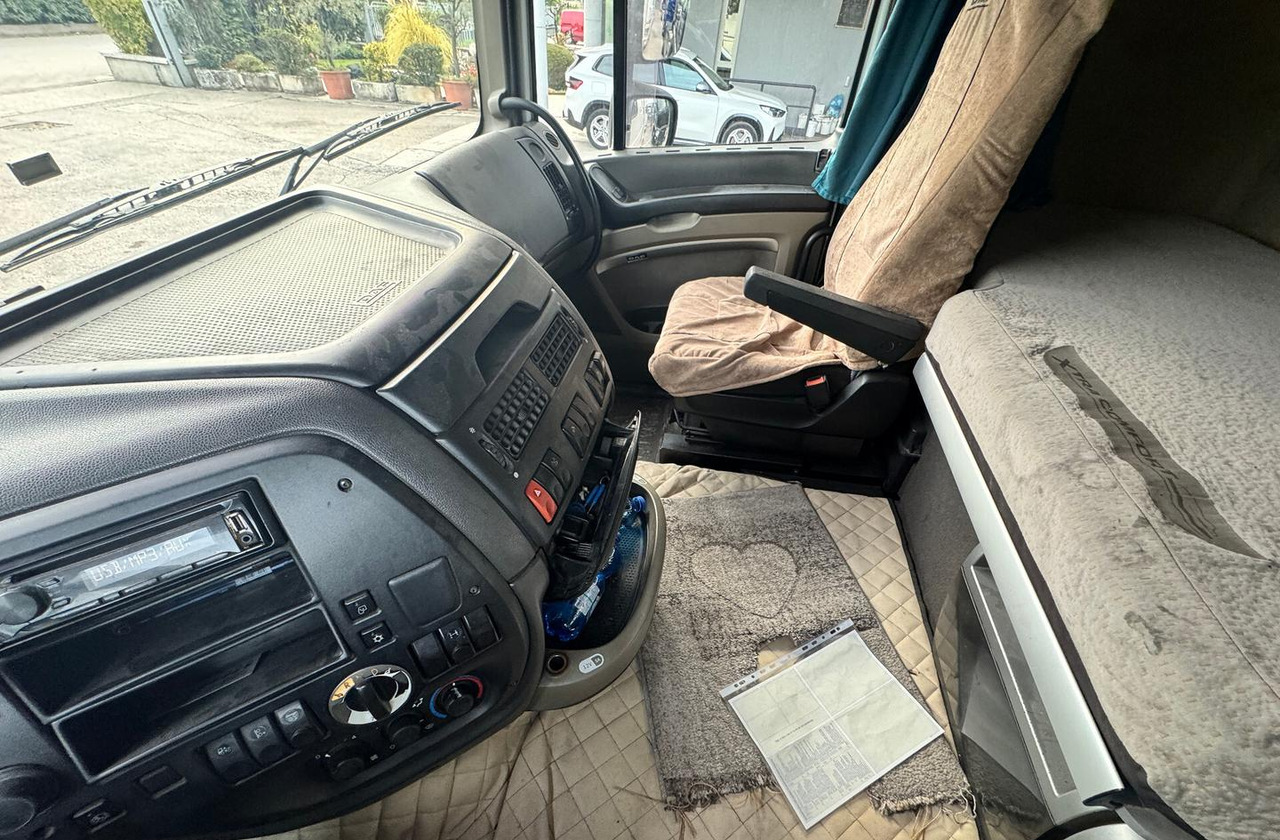 DAF XF 105.460 - 2010 - AUTOMATICO - יחידת טרקטור: תמונה 4 DAF XF 105.460 - 2010 - AUTOMATICO - יחידת טרקטור: תמונה 4