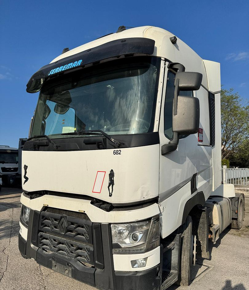 Renault T460 / 2015 / Euro 6 - יחידת טרקטור: תמונה 2 Renault T460 / 2015 / Euro 6 - יחידת טרקטור: תמונה 2