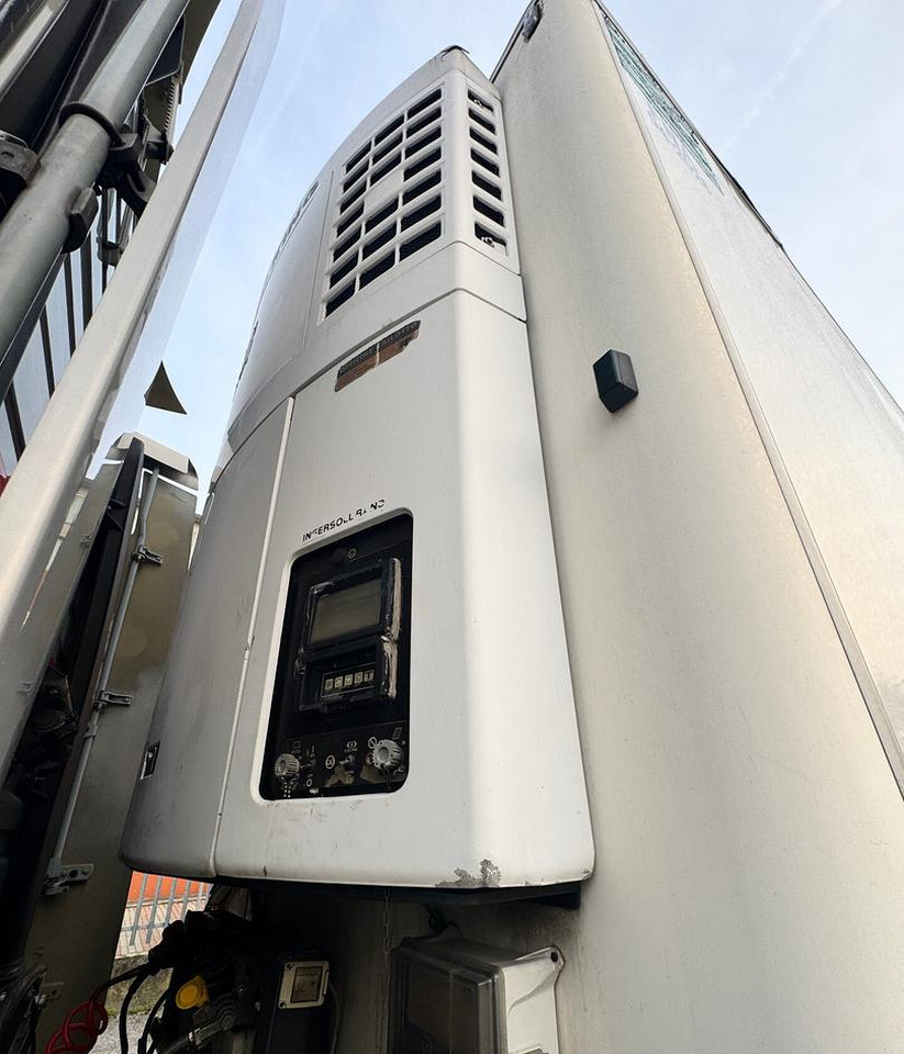 סמיטריילר עם קירור SEMIRIMORCHIO FRIGO CHEREAU: תמונה 13 סמיטריילר עם קירור SEMIRIMORCHIO FRIGO CHEREAU: תמונה 13