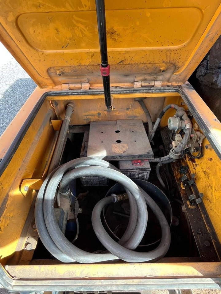 מחפר סורק Hyundai Robex 220 LC-9 A: תמונה 10