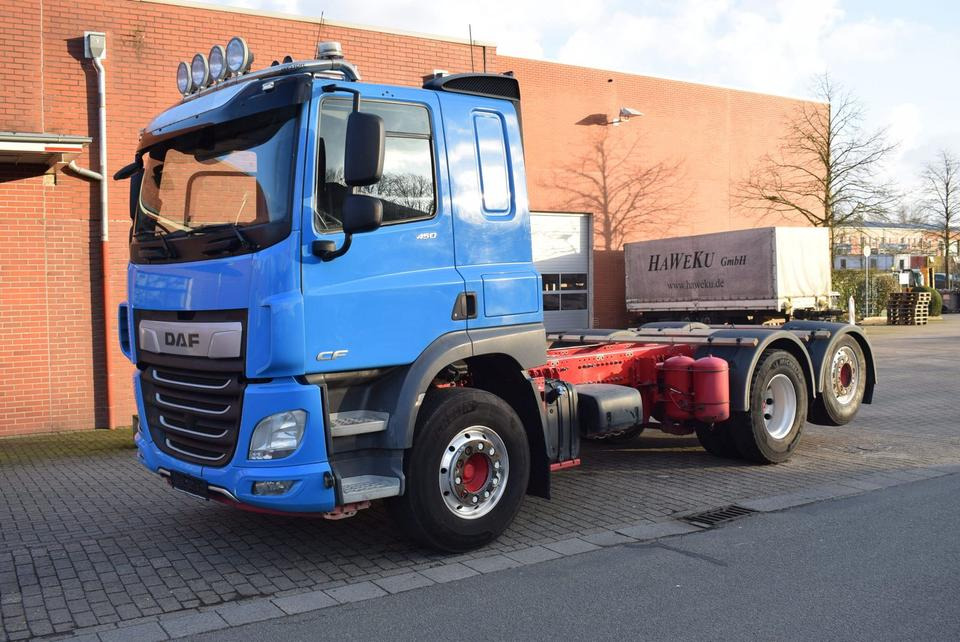 DAF CF 450 6x2 Fahrgestell Klima Navi Lift Retarder - משאית עם שלדת תא: תמונה 2 DAF CF 450 6x2 Fahrgestell Klima Navi Lift Retarder - משאית עם שלדת תא: תמונה 2